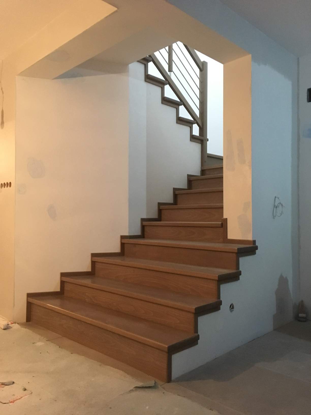 schody obkładane żelbetowe schody na beton stolarstwo heranas
